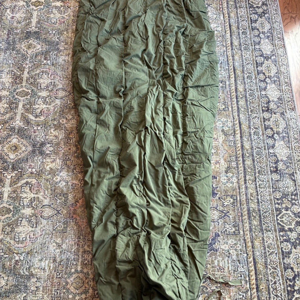 US Military Extreme Cold Weather Sleeping Bag Olive Drab Green Vintage Mummy Bag - Picture 10 of 16